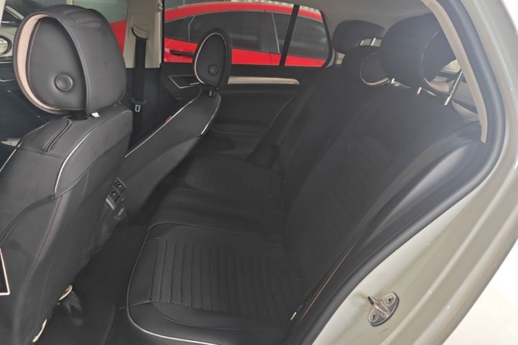 Volkswagen Golf 2020 #17 Volkswagen Golf 2020 car image #17