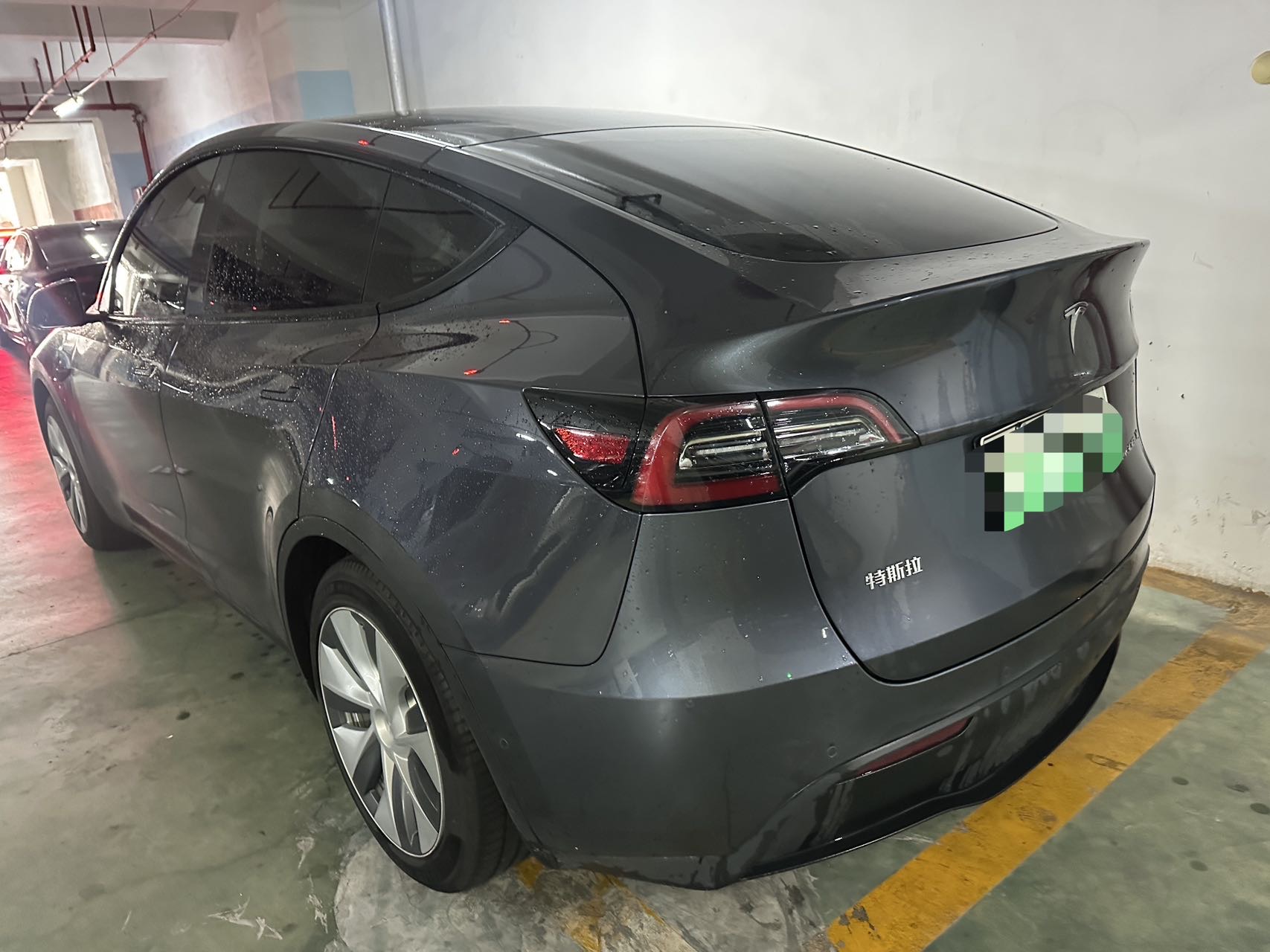 Tesla Model Y 2021 car image #3