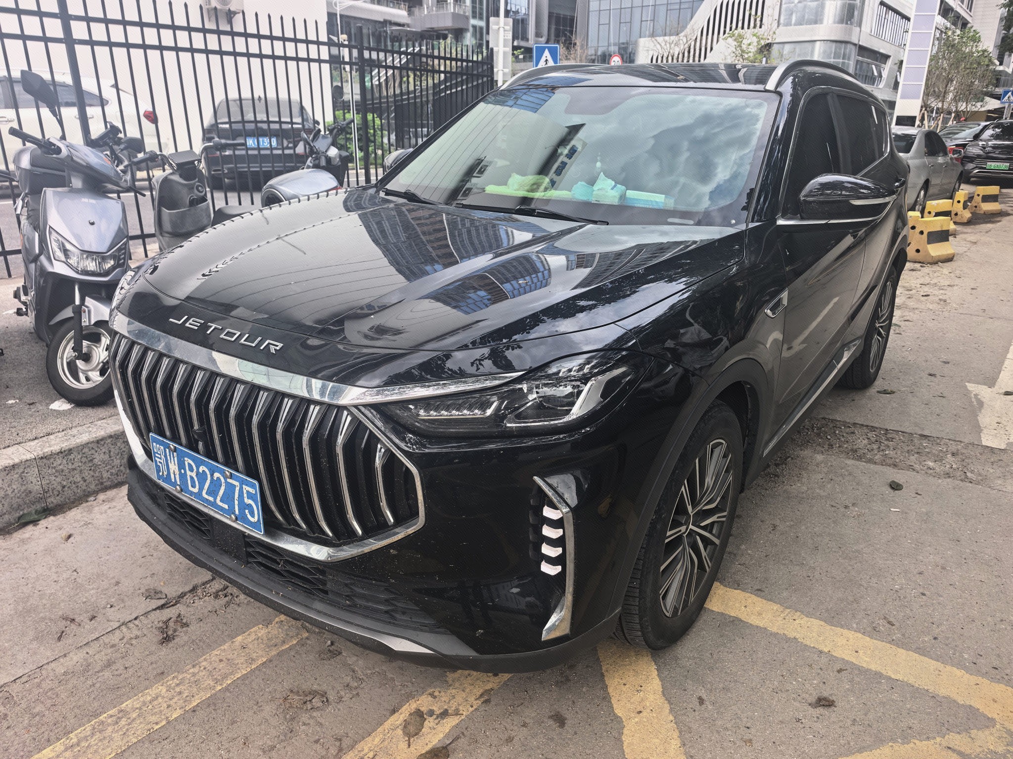 Jetour X70 PLUS 2022 car image 