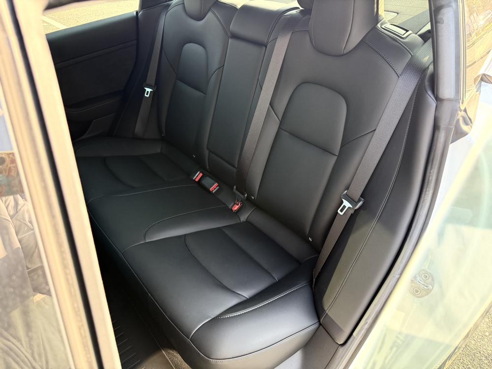 Tesla Model 3 2022 car image #18