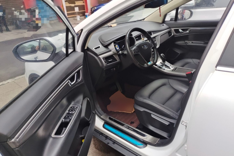 GEELY Emgrand GS 2017 car image #18