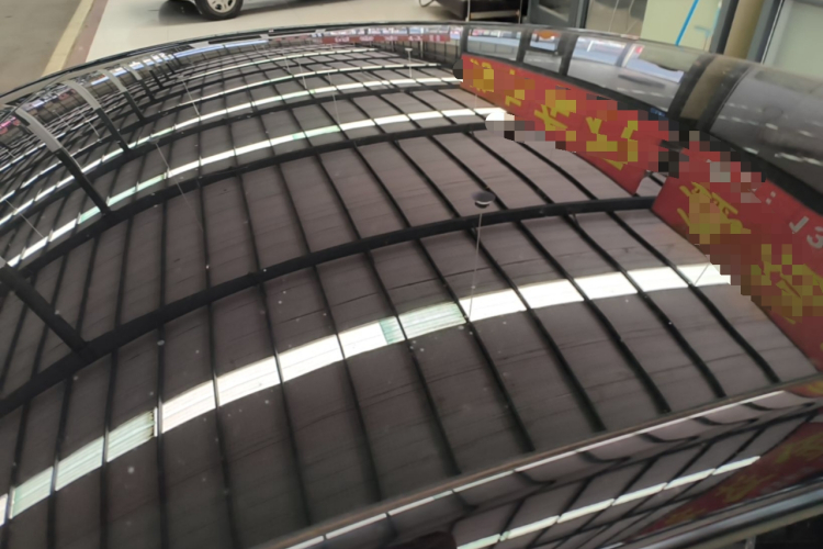 Tesla Model Y 2022 car image #25