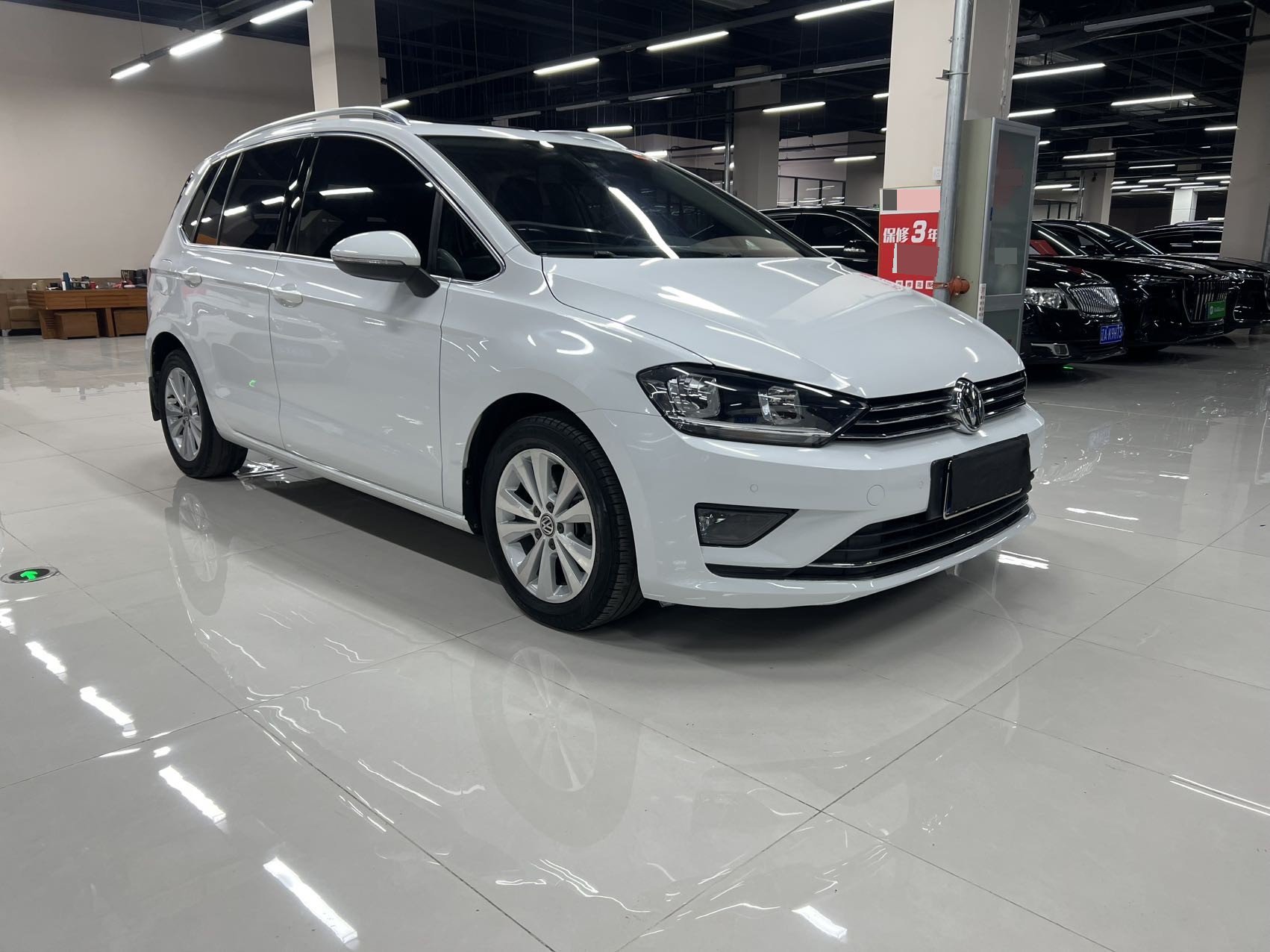 2018 imagen de coche #2