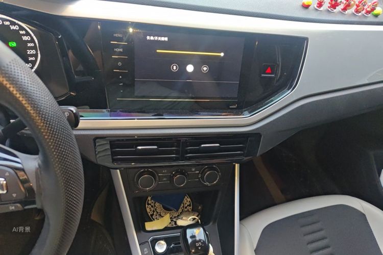 Volkswagen Polo 2022 car image #15