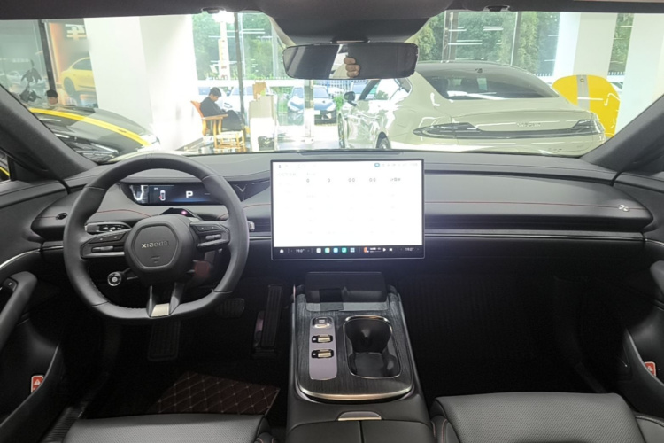 MI SU7 2024 car image #10