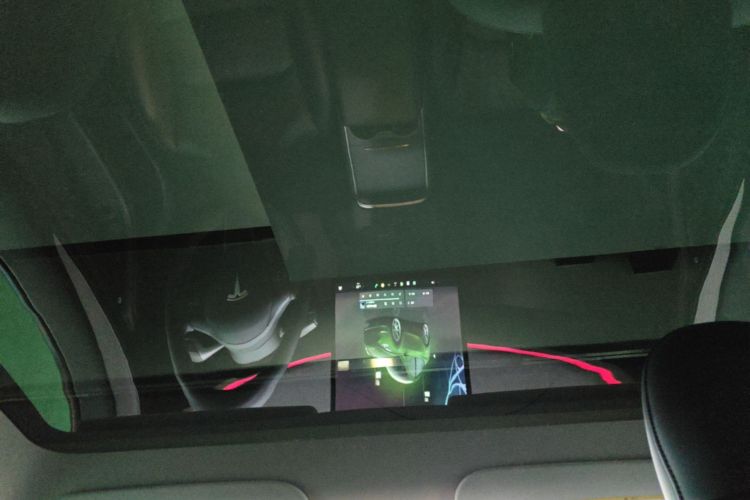 Tesla Model Y 2024 car image #18
