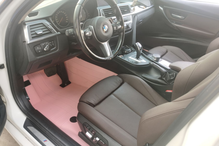 BMW 3 Series 2019 #10 BMW 3 Series 2019 car image #10