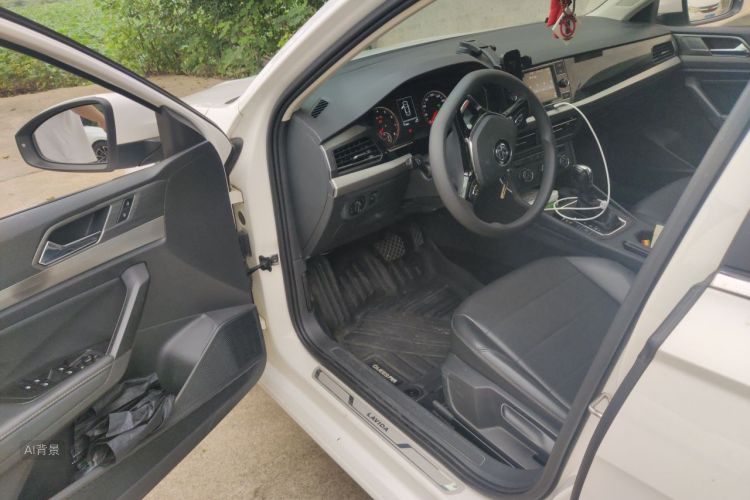 Volkswagen Lavida 2019 car image #18