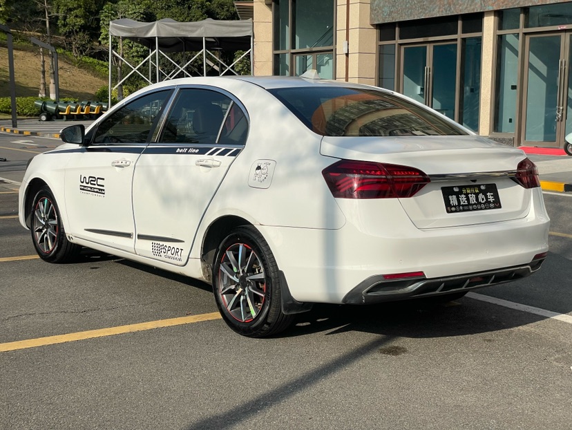 GEELY Emgrand 2019 car image #6