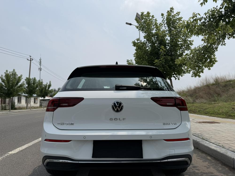 Volkswagen Golf 2025 imagem de carro #5