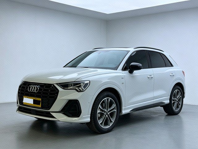 Audi Q3 2023 Audi Q3 2023 immagine di auto