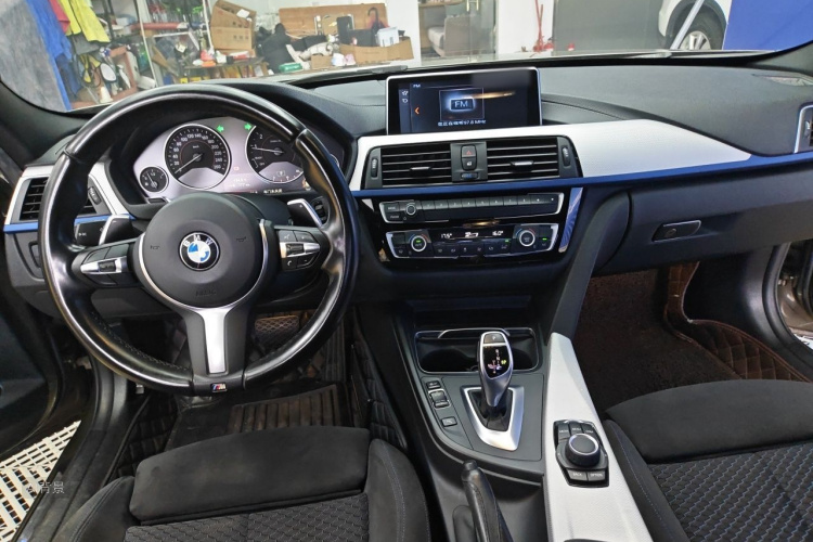 BMW 3 Series 2018 #11 BMW 3 Series 2018 immagine di auto #11