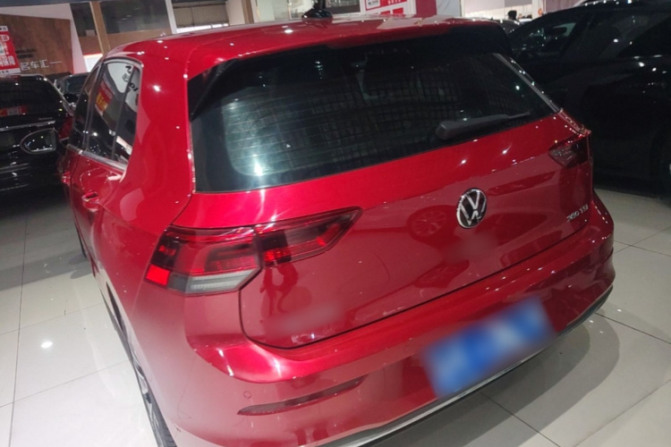 Volkswagen Golf 2022 car image #5