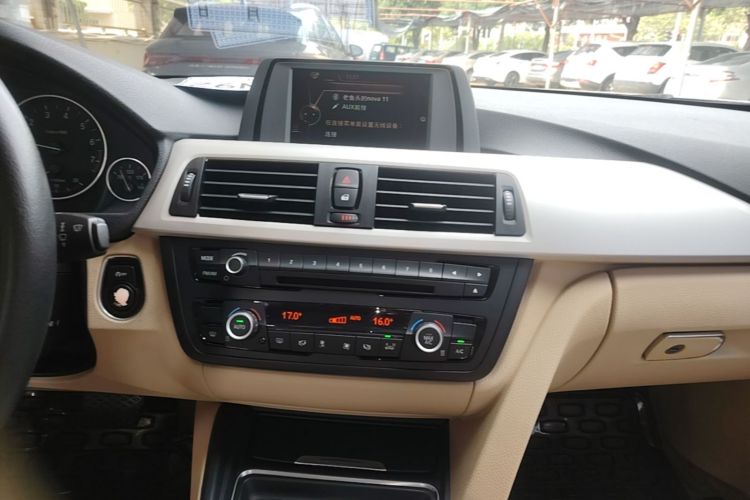 BMW 3 Series 2015 #13 BMW 3 Series 2015 car image #13