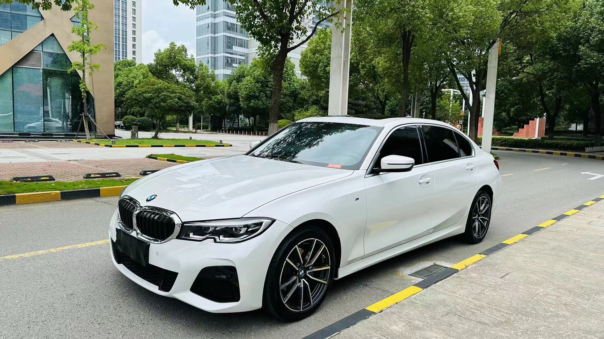 BMW 3 Series 2022 BMW 3 Series 2022 car image