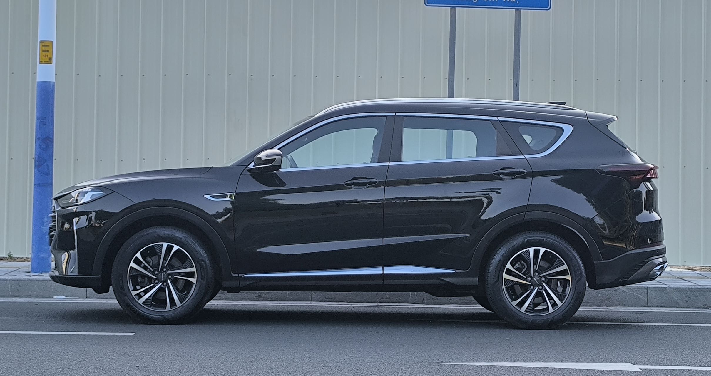 Jetour X70 PLUS 2021 car image #3