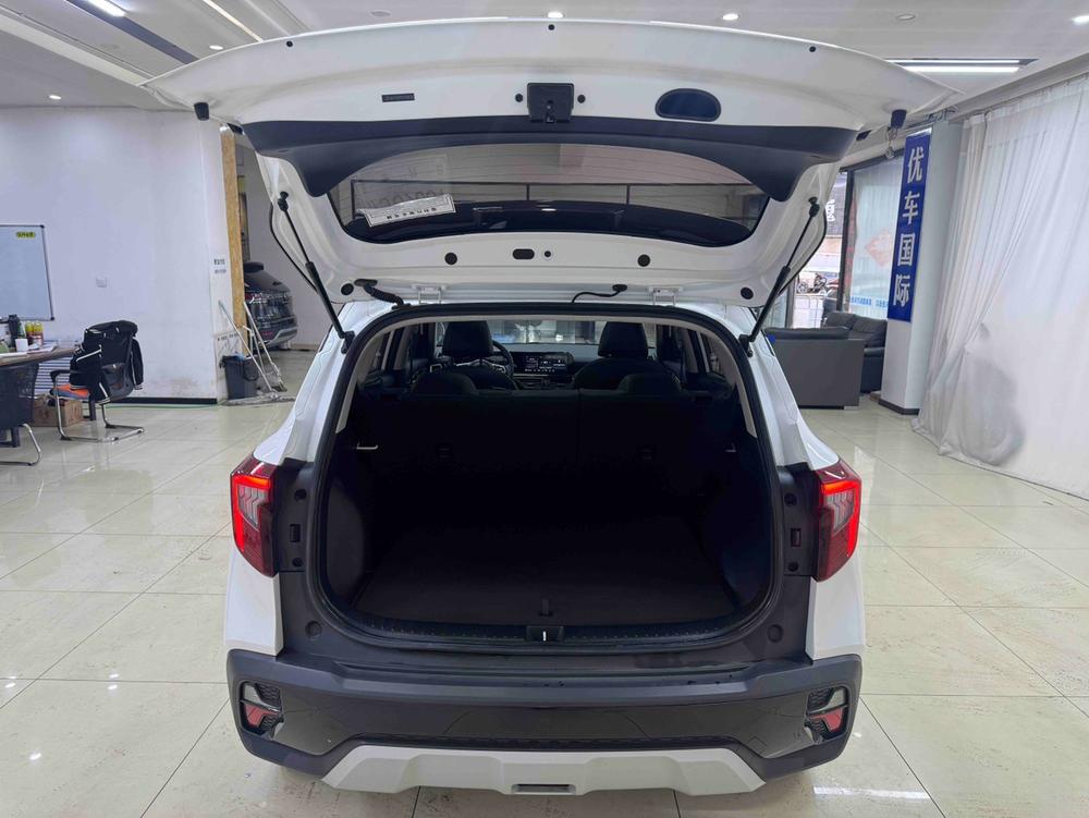 Kia Seltos 2023 image de voiture #21