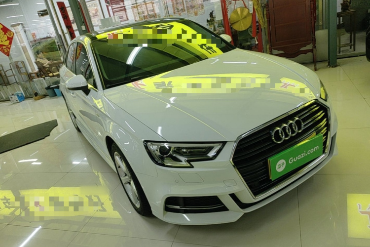 Audi A3 2018 car image #4