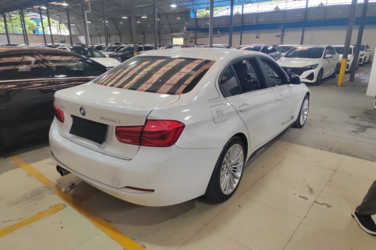 BMW 3 Series 2018 #7 BMW 3 Series 2018 car image #7
