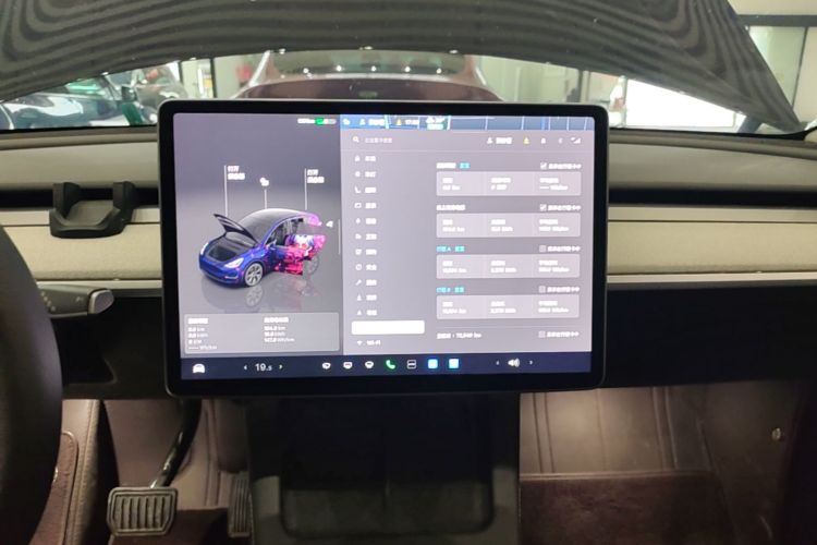 Tesla Model Y 2023 #13 Tesla Model Y 2023 car image #13