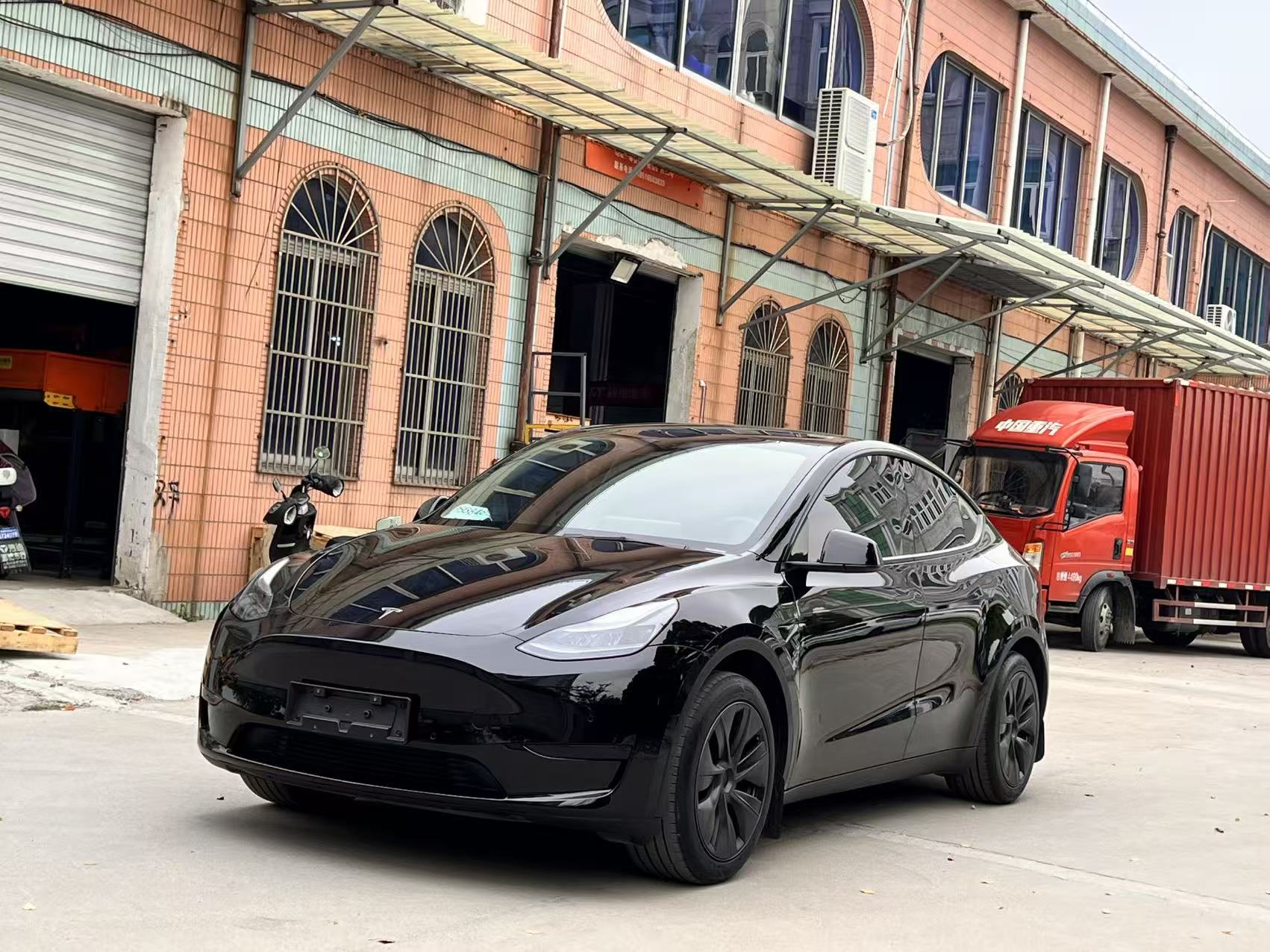 Tesla Model Y 2023 Tesla Model Y 2023 car image
