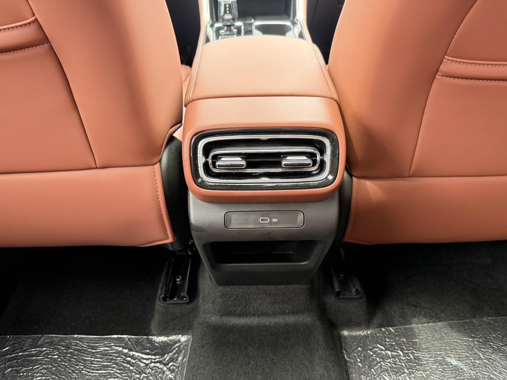 GEELY Emgrand 2025 #22 GEELY Emgrand 2025 car image #22