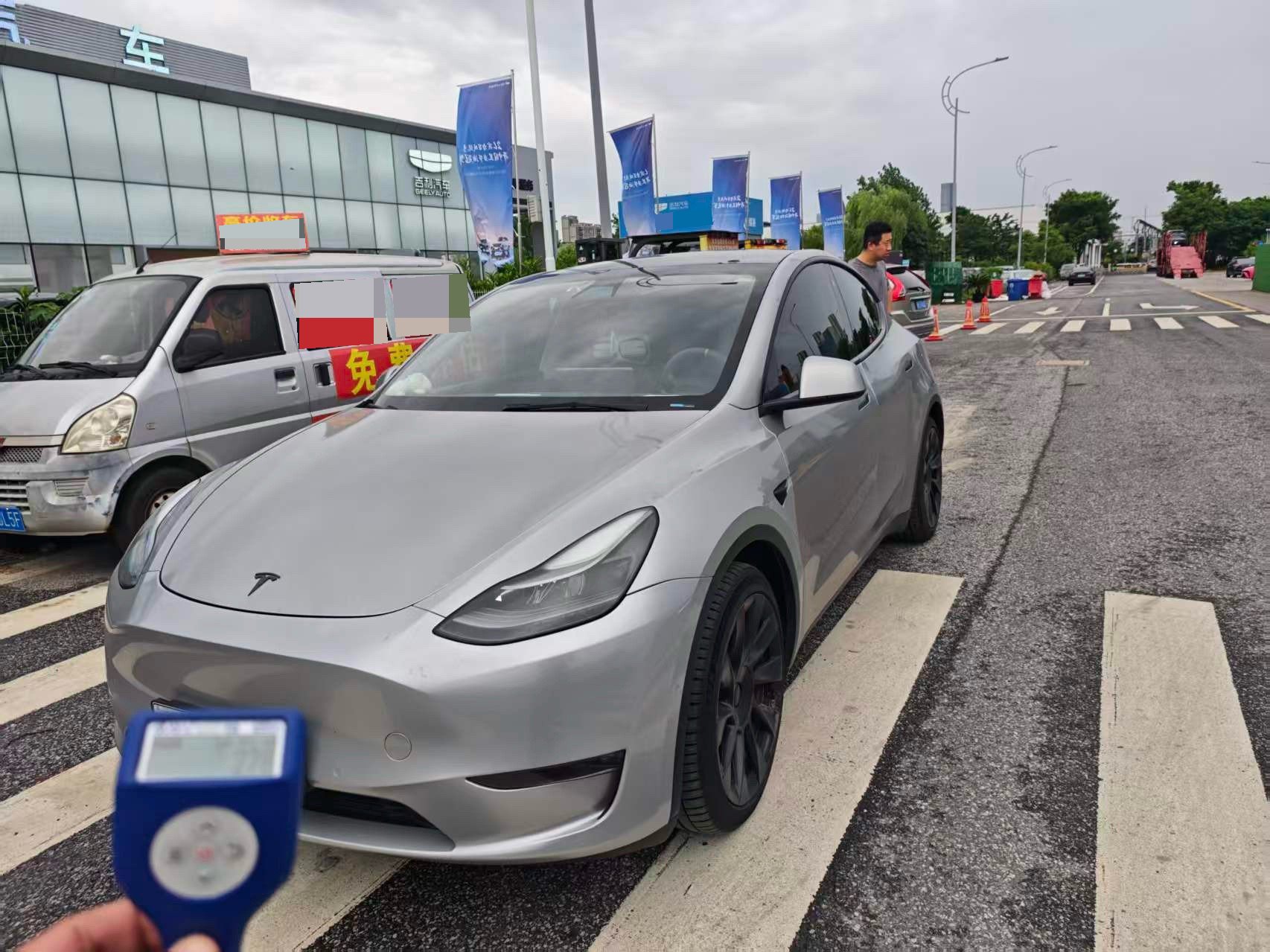 Tesla Model Y 2021 Tesla Model Y 2021 car image