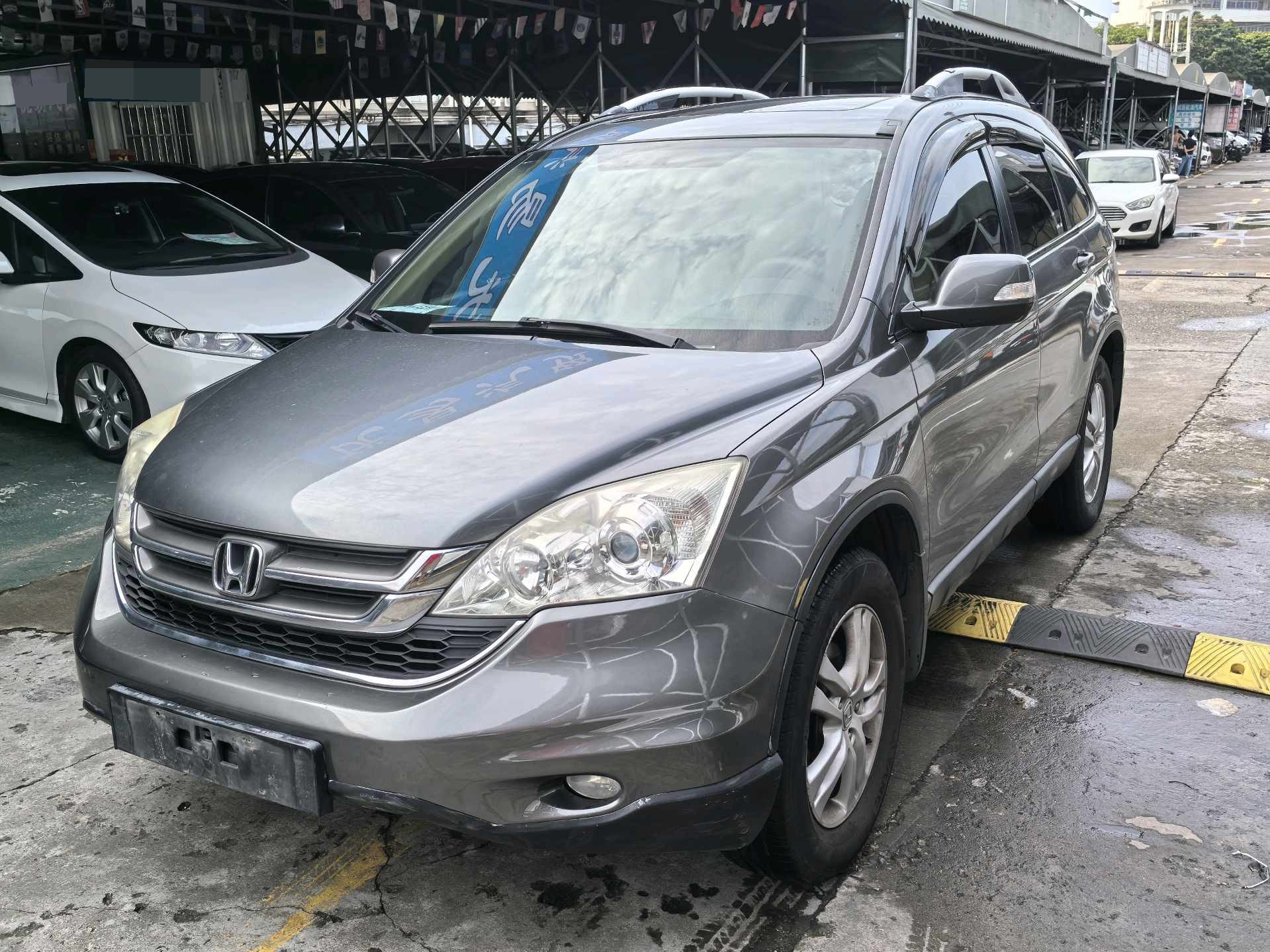 2010 car image 