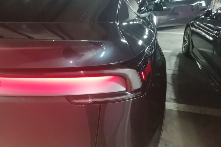 Tesla Model Y 2025 #8 Tesla Model Y 2025 car image #8