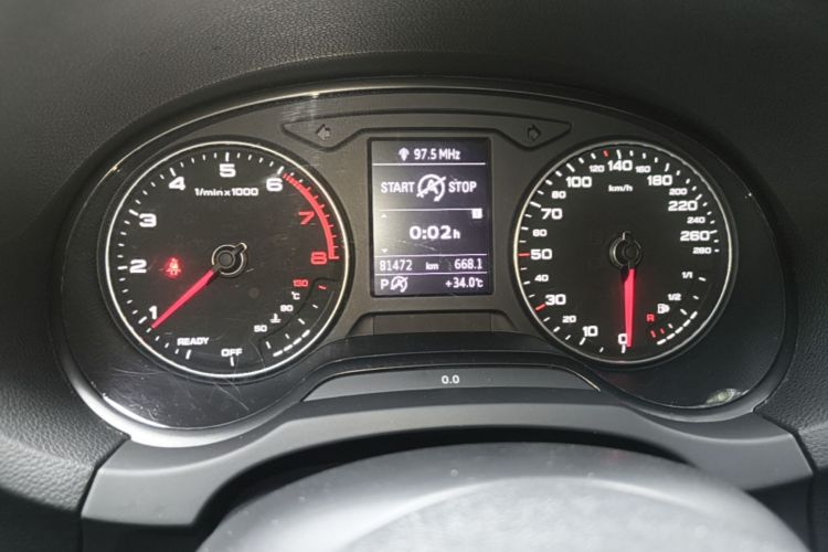 Audi A3 2018 car image #16