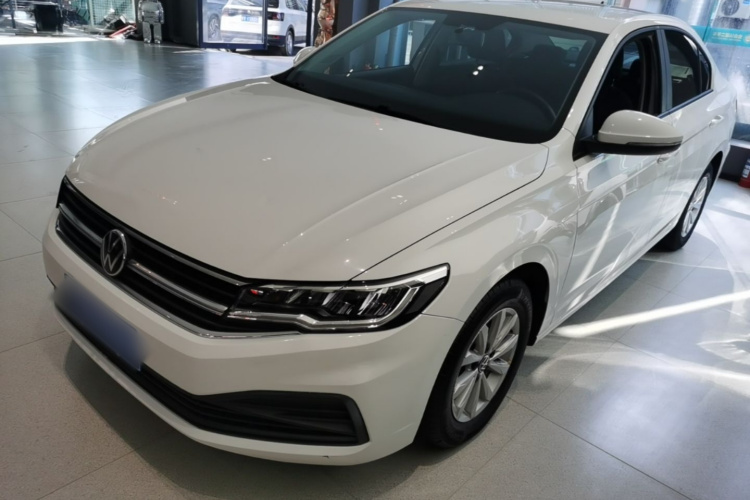 Volkswagen Bora 2022 car image #2
