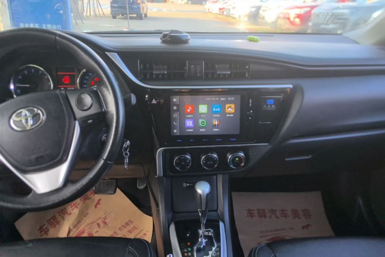 Toyota Corolla 2017 #13 Toyota Corolla 2017 car image #13
