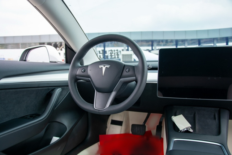 Tesla Model 3 2023 #14 Tesla Model 3 2023 car image #14
