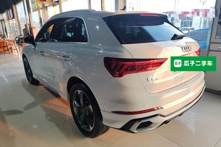 Audi Q3 2024 car image #5