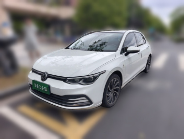 Volkswagen Golf 2022 car image 
