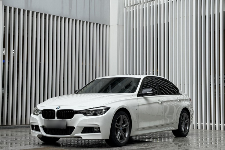 BMW 3 Series 2019 #2 BMW 3 Series 2019 car image #2