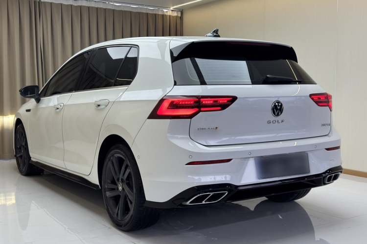 Volkswagen Golf 2021 car image #7