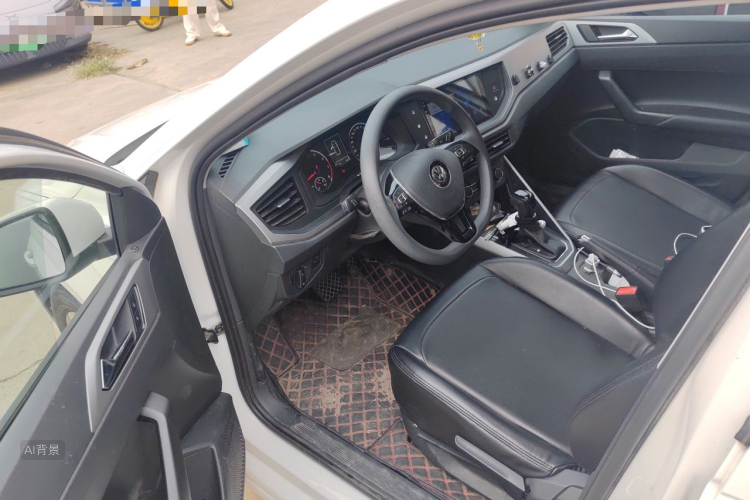 Volkswagen Polo 2020 car image #18