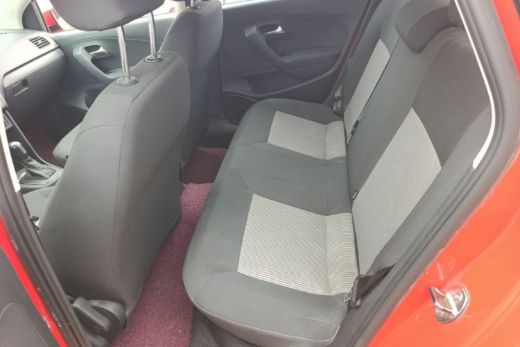Volkswagen Polo 2017 car image #17