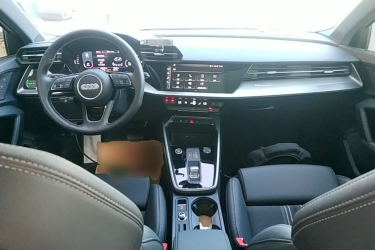 Audi A3 2023 immagine di auto #10