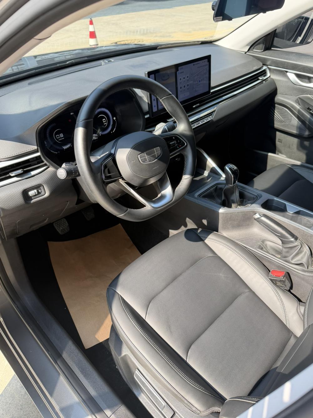 GEELY Emgrand 2024 #14 GEELY Emgrand 2024 car image #14