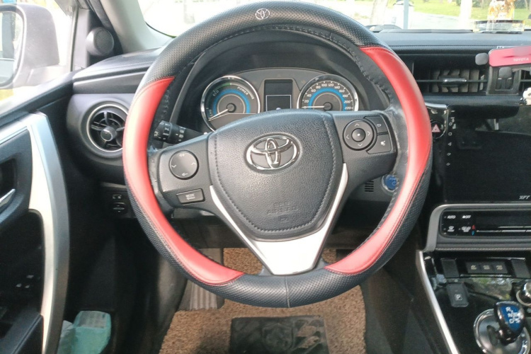 Toyota Corolla 2017 #15 Toyota Corolla 2017 car image #15