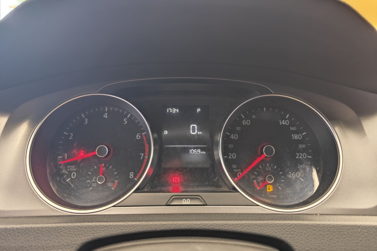 Volkswagen Golf 2016 car image #29