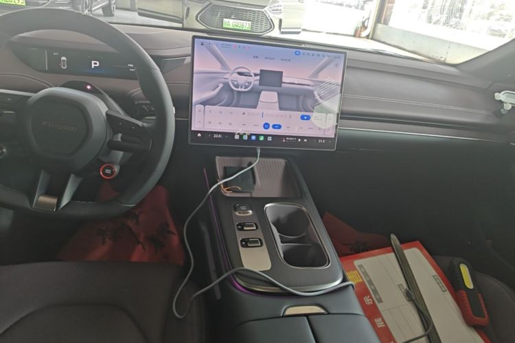 MI SU7 2025 car image #17