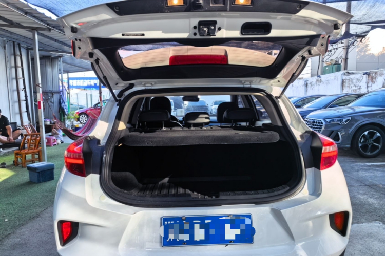 GEELY Emgrand GS 2019 #19 GEELY Emgrand GS 2019 car image #19