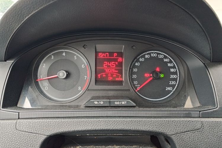 Volkswagen Santana 2018 car image #12