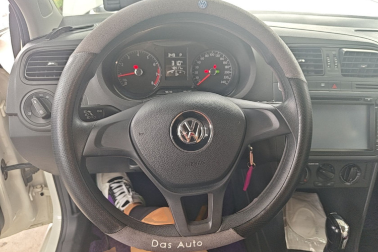 Volkswagen Polo 2016 #11 Volkswagen Polo 2016 car image #11