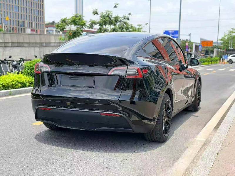 Tesla Model Y 2022 #5 Tesla Model Y 2022 car image #5