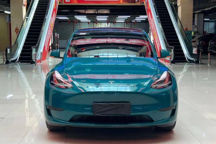 Tesla Model Y 2024 car image #4