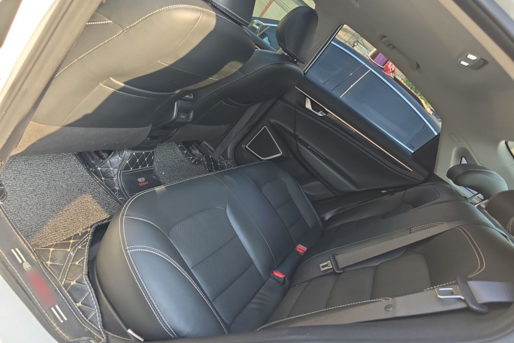 GEELY Emgrand GL 2021 car image #17